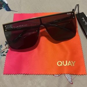 Quay BLOCKED Shield Shades